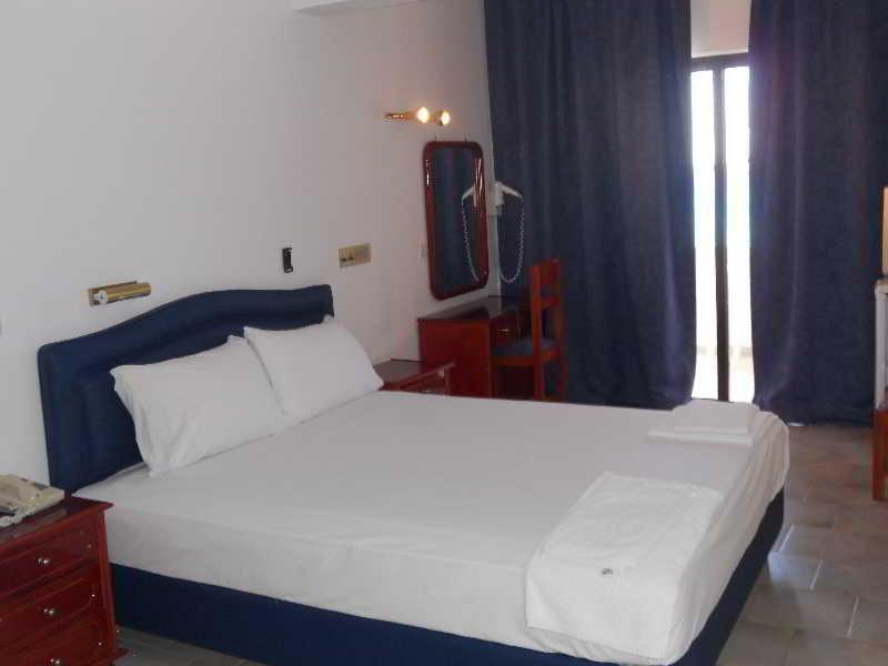 Mediterranean Hotel Карпатос Екстериор снимка