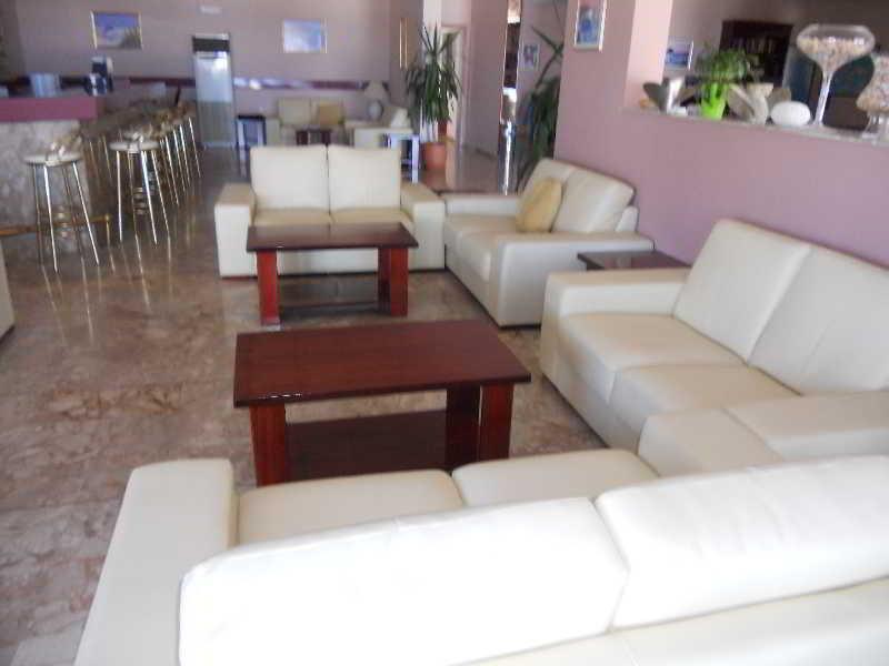 Mediterranean Hotel Карпатос Екстериор снимка
