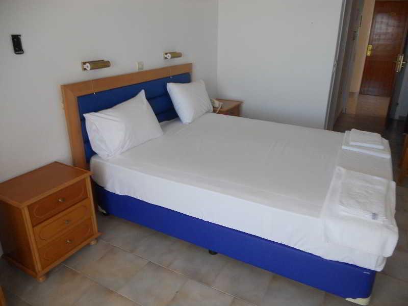 Mediterranean Hotel Карпатос Екстериор снимка